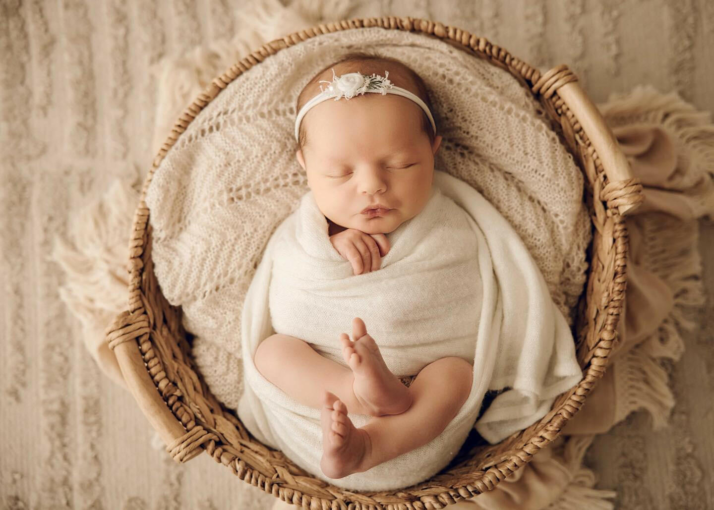 Ashlyn Knitted Blankets - Newborn Photography Props