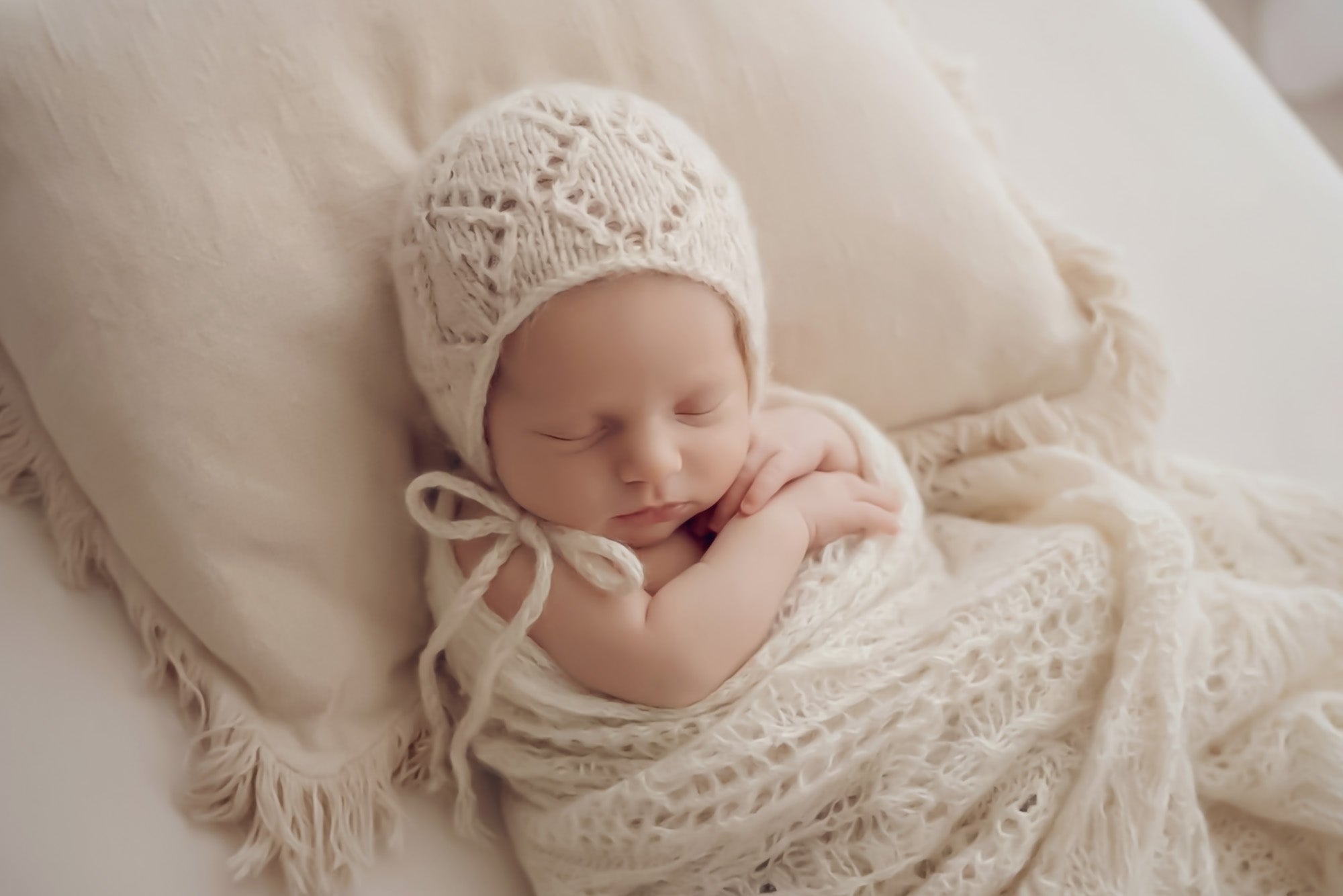 Angora Patterned Bonnets