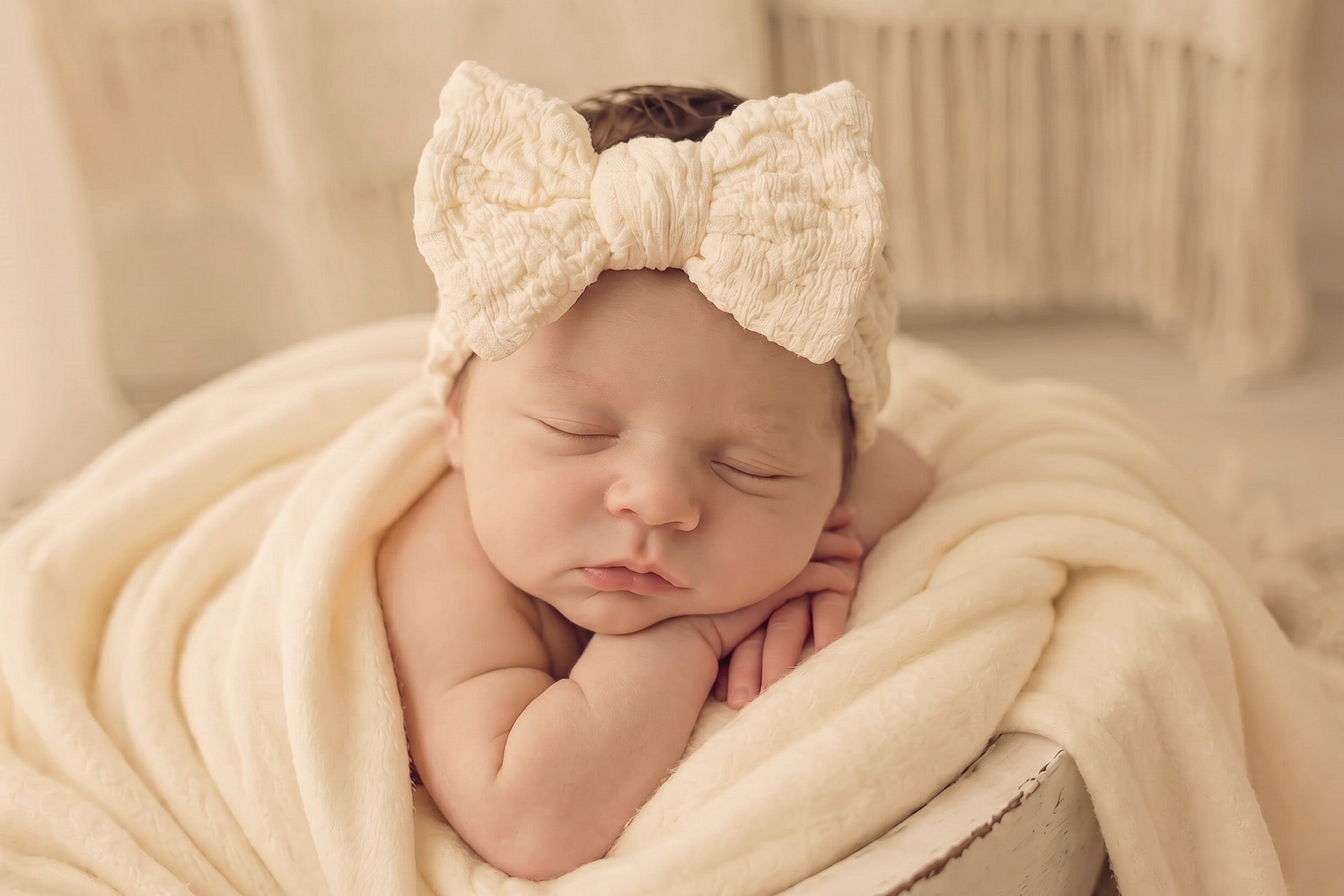 Crinkled Oversized Bow Headband