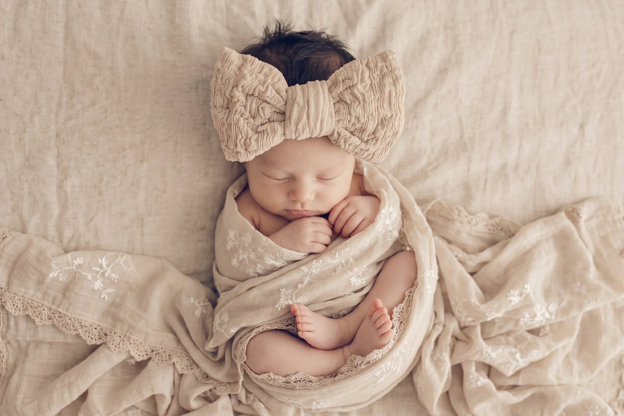 Crinkled Oversized Bow Headband
